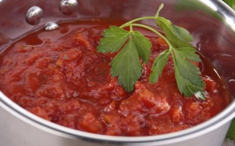 Томатный соус с кинзой